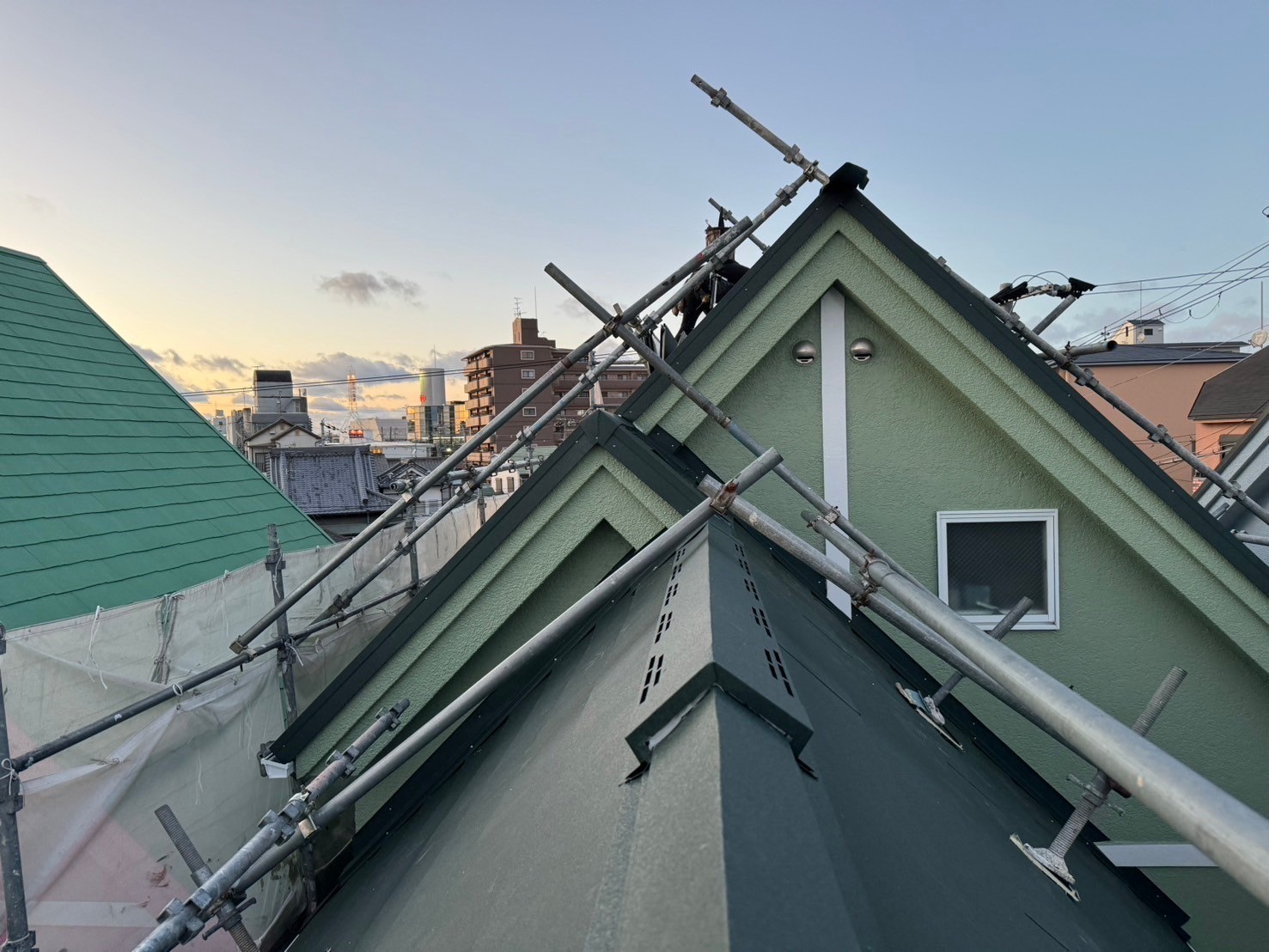 屋根工事・換気胸施工